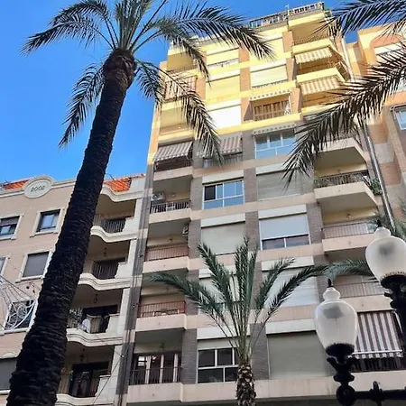 Market Living Apartment *